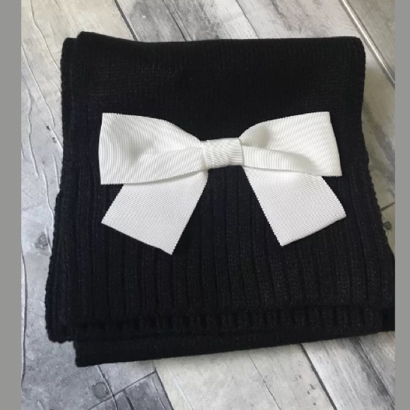 NWT Kate Spade Black/Cream Muffler W/ Bow  Scarf - Picture 4 of 5